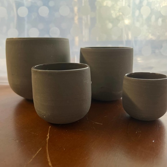 Set of 4 Stoneware Vases - Picture 5 of 7